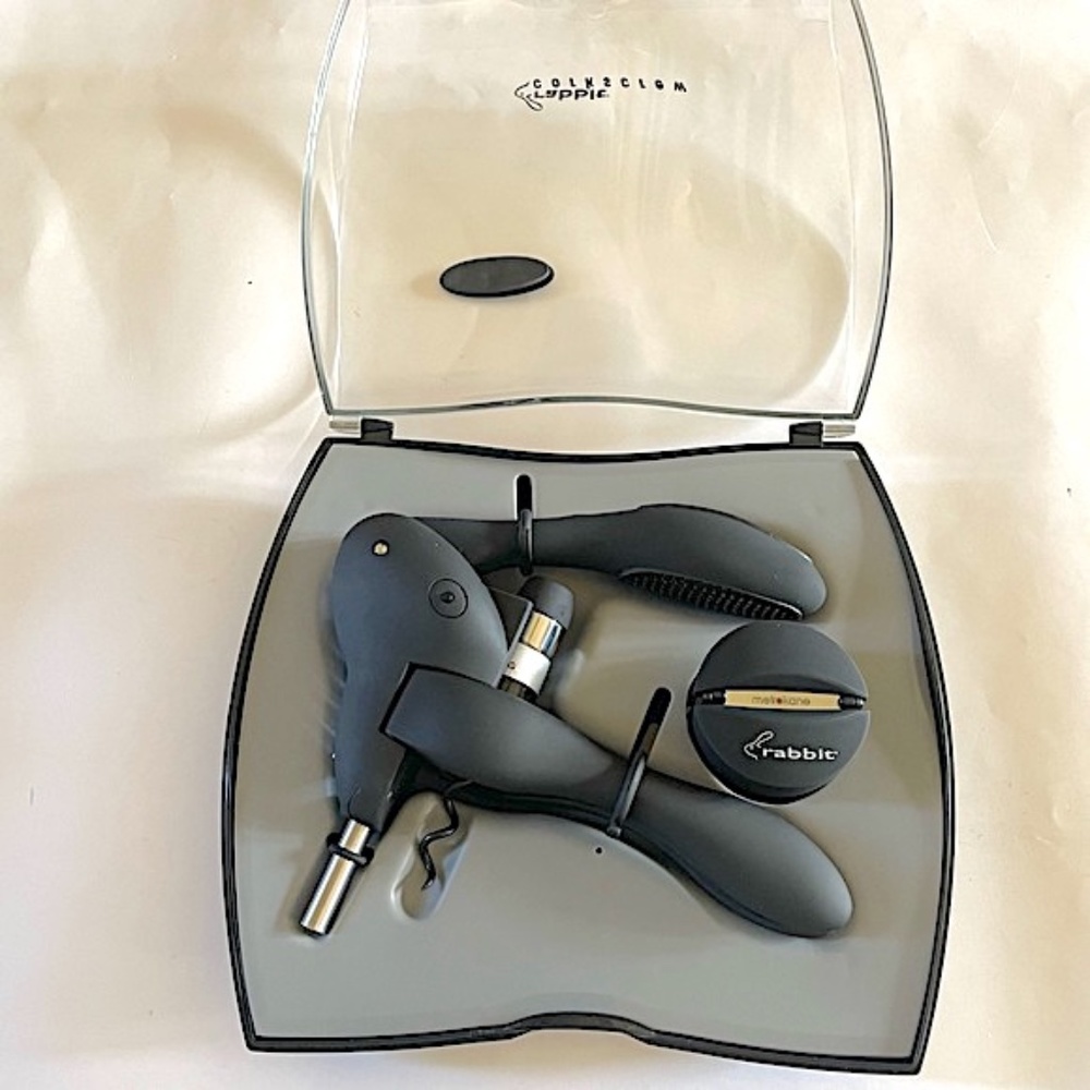***NEW RABBIT CORKSCREW WINE OPENER